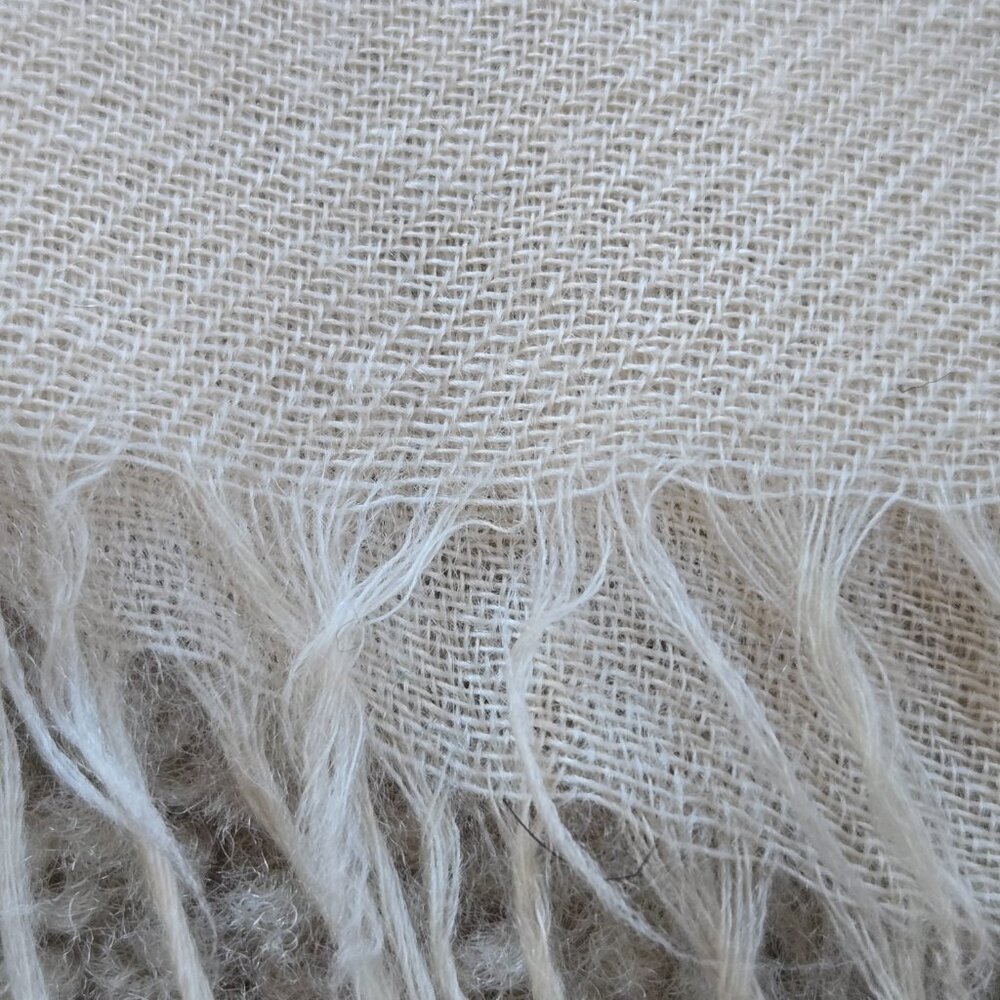 Cashmere Scarf Pale Peach Woven Lightweight Tissue weight - Picture 3 of 11
